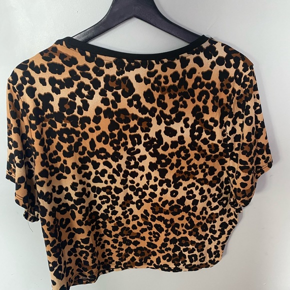 Fashion Nova Leopard Crop Top - Picture 3 of 3